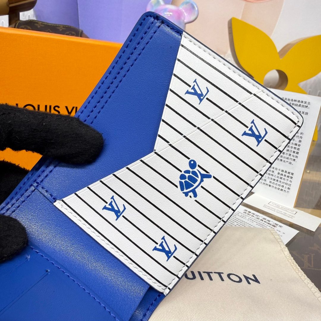 Louis Vuitton Epi Leather Bifold Wallet