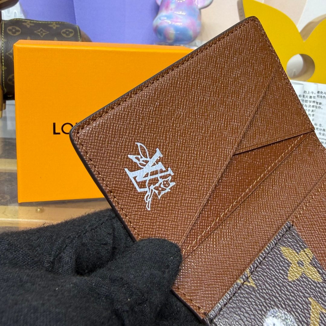 Louis Vuitton Monogram Canvas Card Holder Wallet