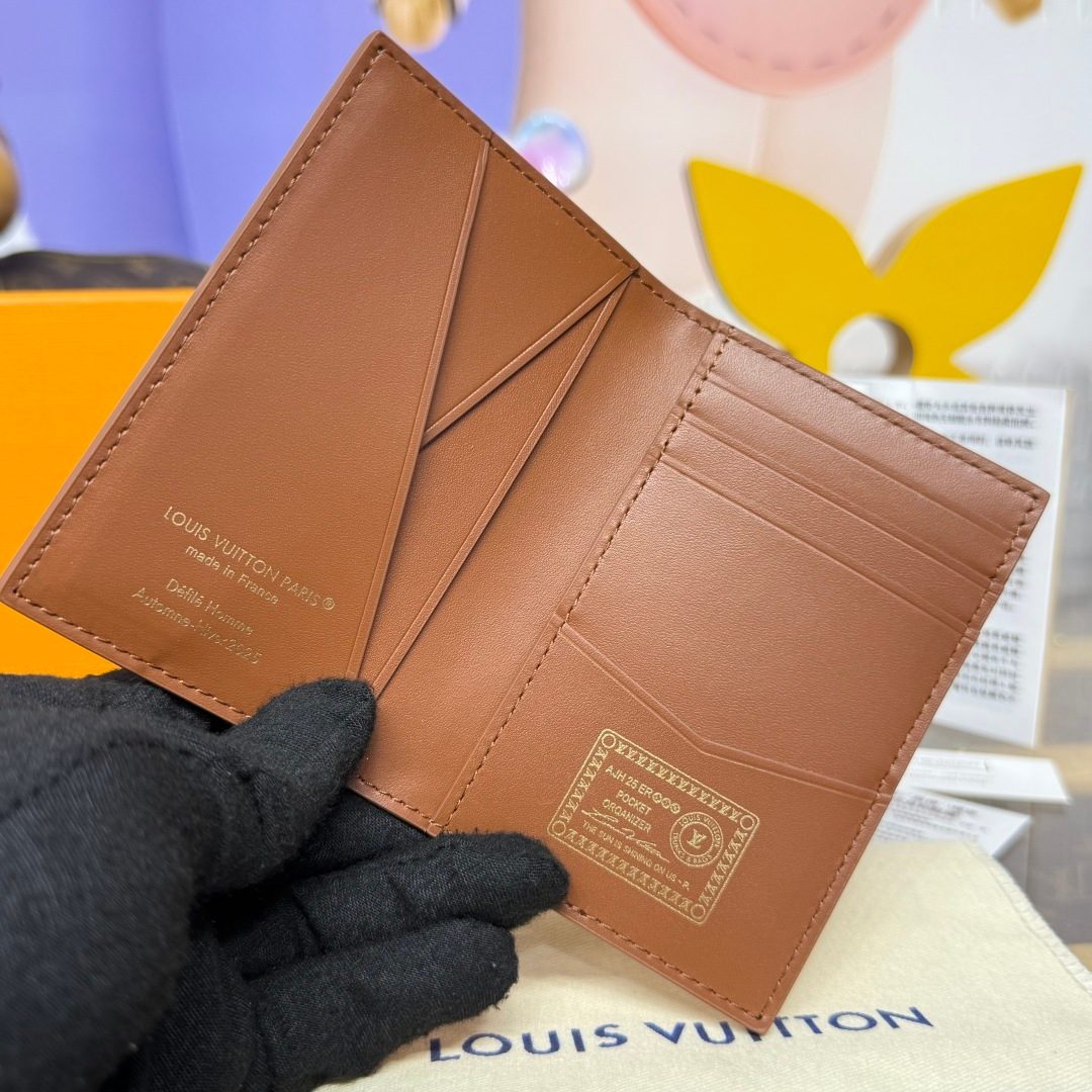 Louis Vuitton Caramel Leather Card Wallet