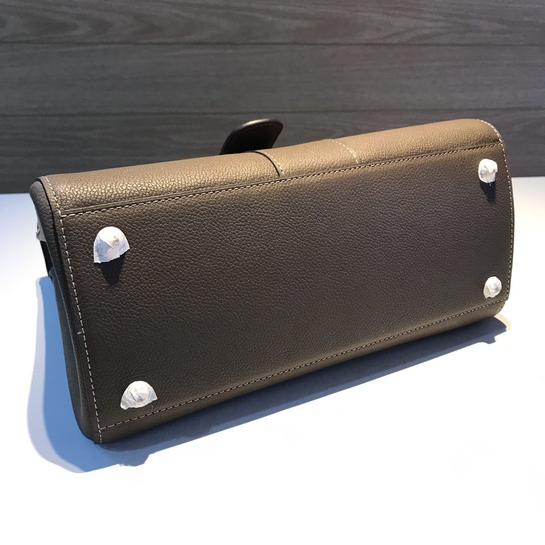 Salvatore Ferragamo Gancini Leather Shoulder Bag