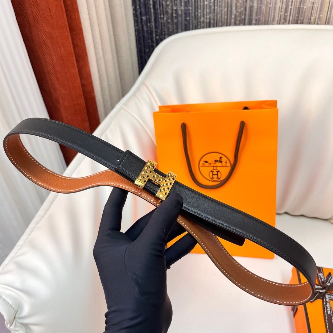 Hermès Reversible Leather Belt with Gold Hardware