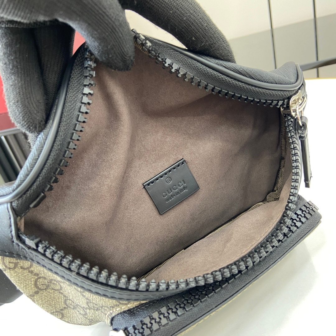 Gucci GG Canvas Crossbody Shoulder Bag