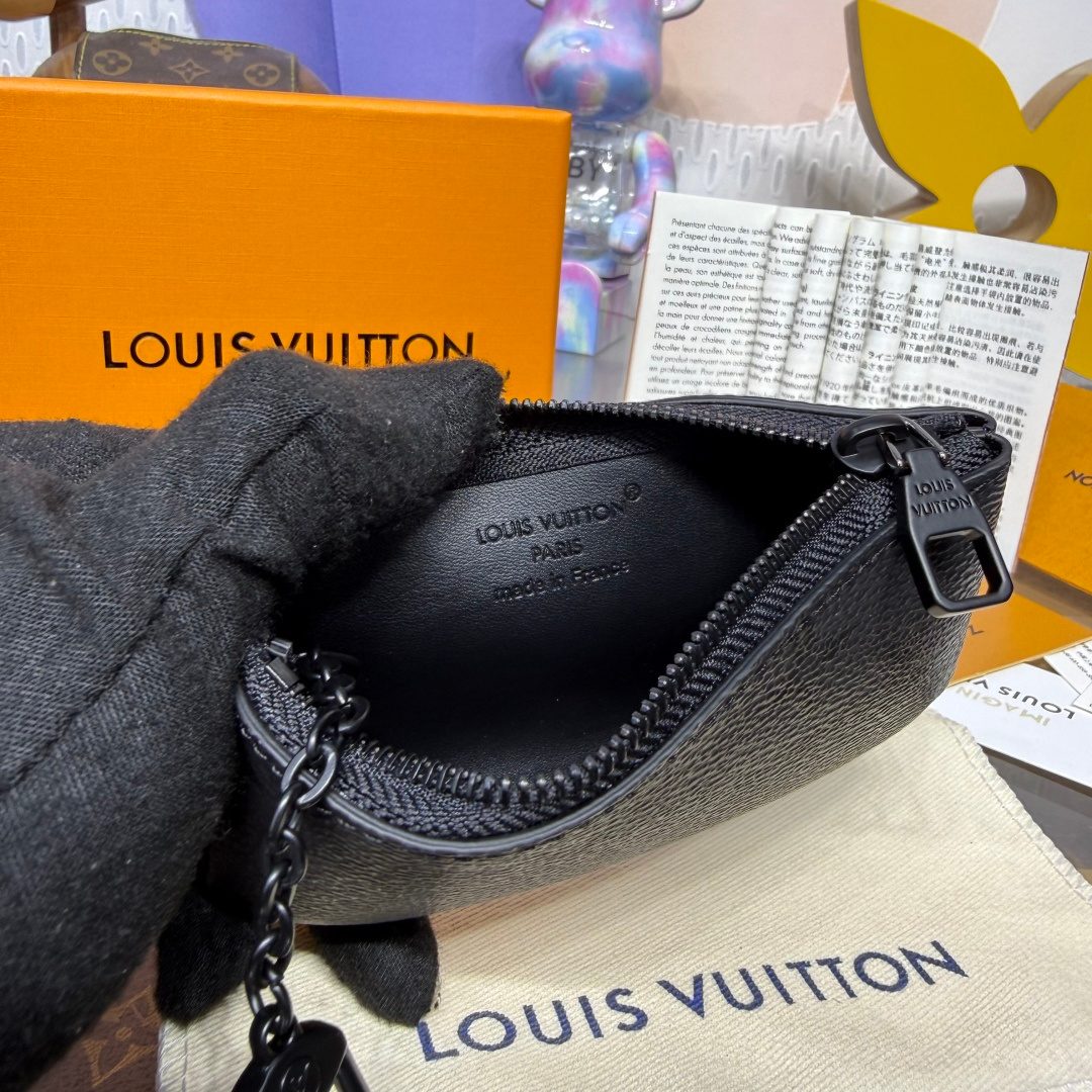 Louis Vuitton Damier Graphite Pouch with Chain