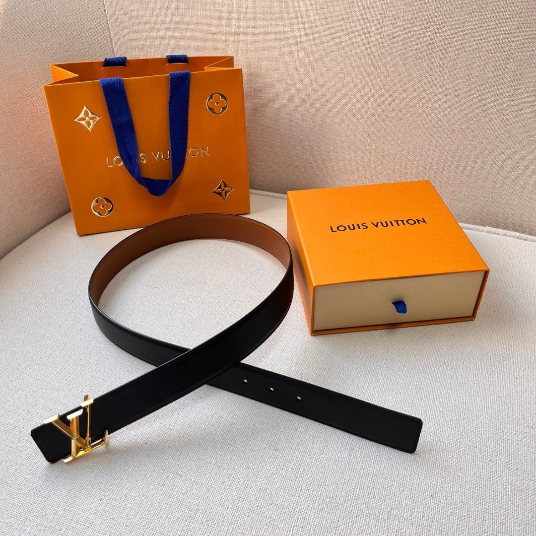 Louis Vuitton LV Initials Black Leather Belt