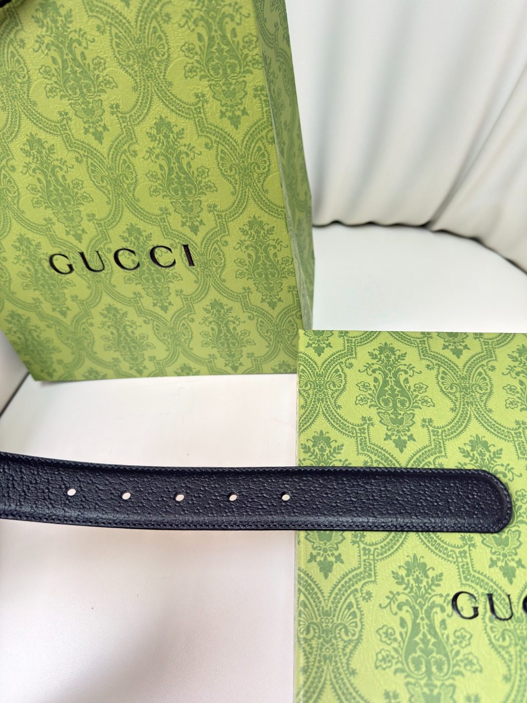 Gucci Leather Reversible Belt