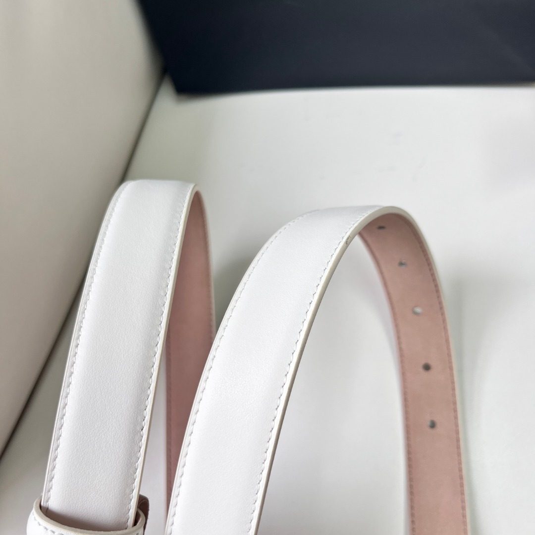 Saint Laurent Leather Shoulder Bag White