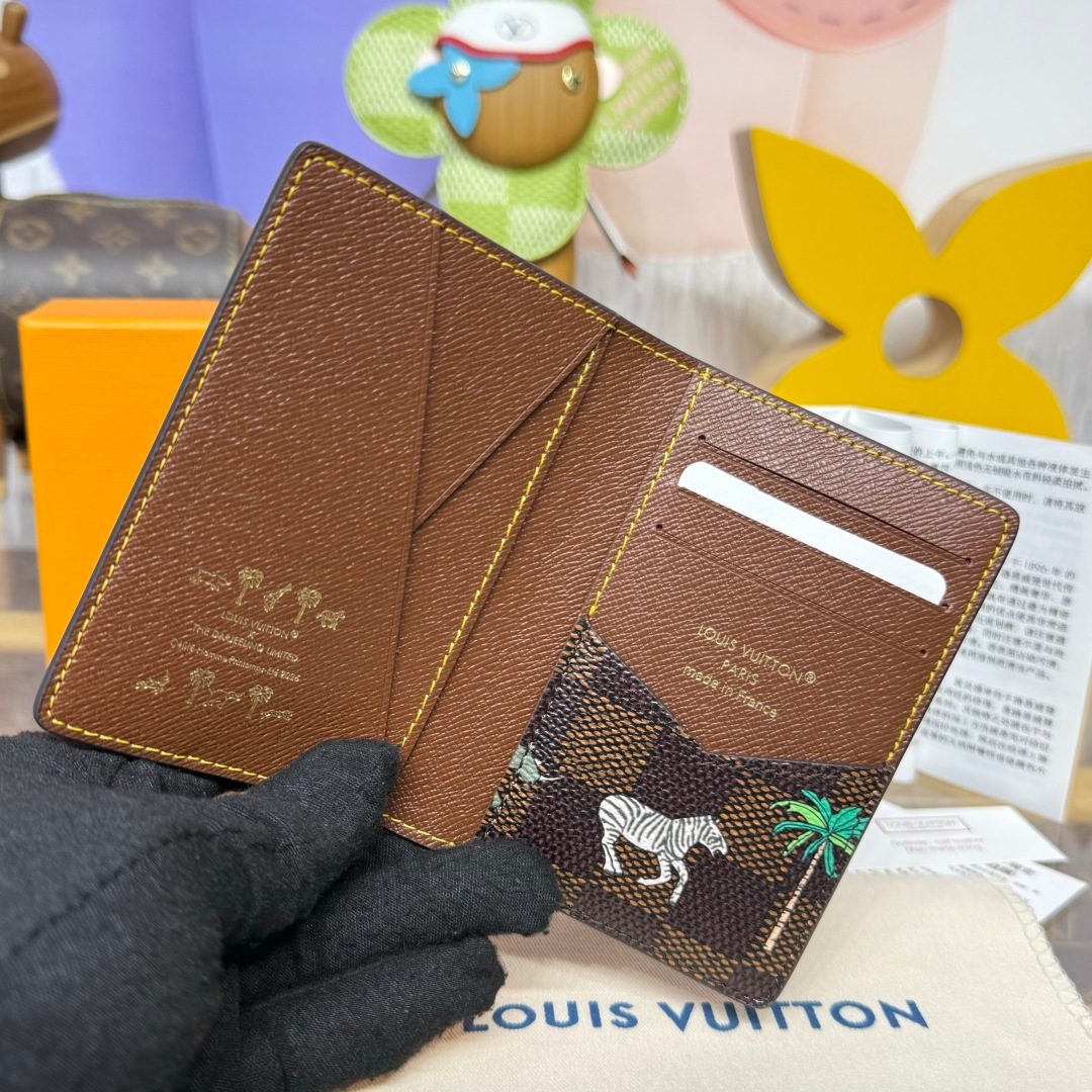 Louis Vuitton Monogram Canvas Card Holder