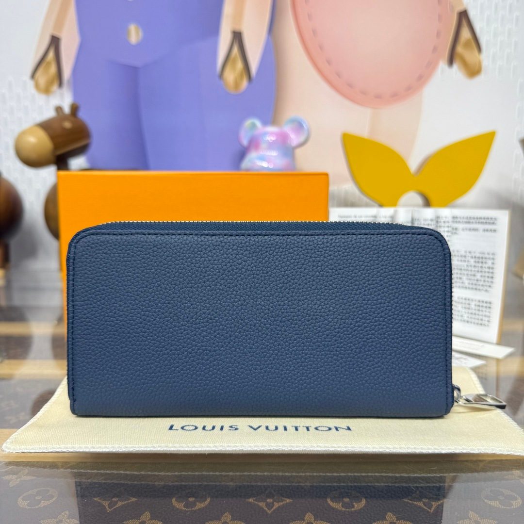 Louis Vuitton Zippy Wallet Navy Blue Leather