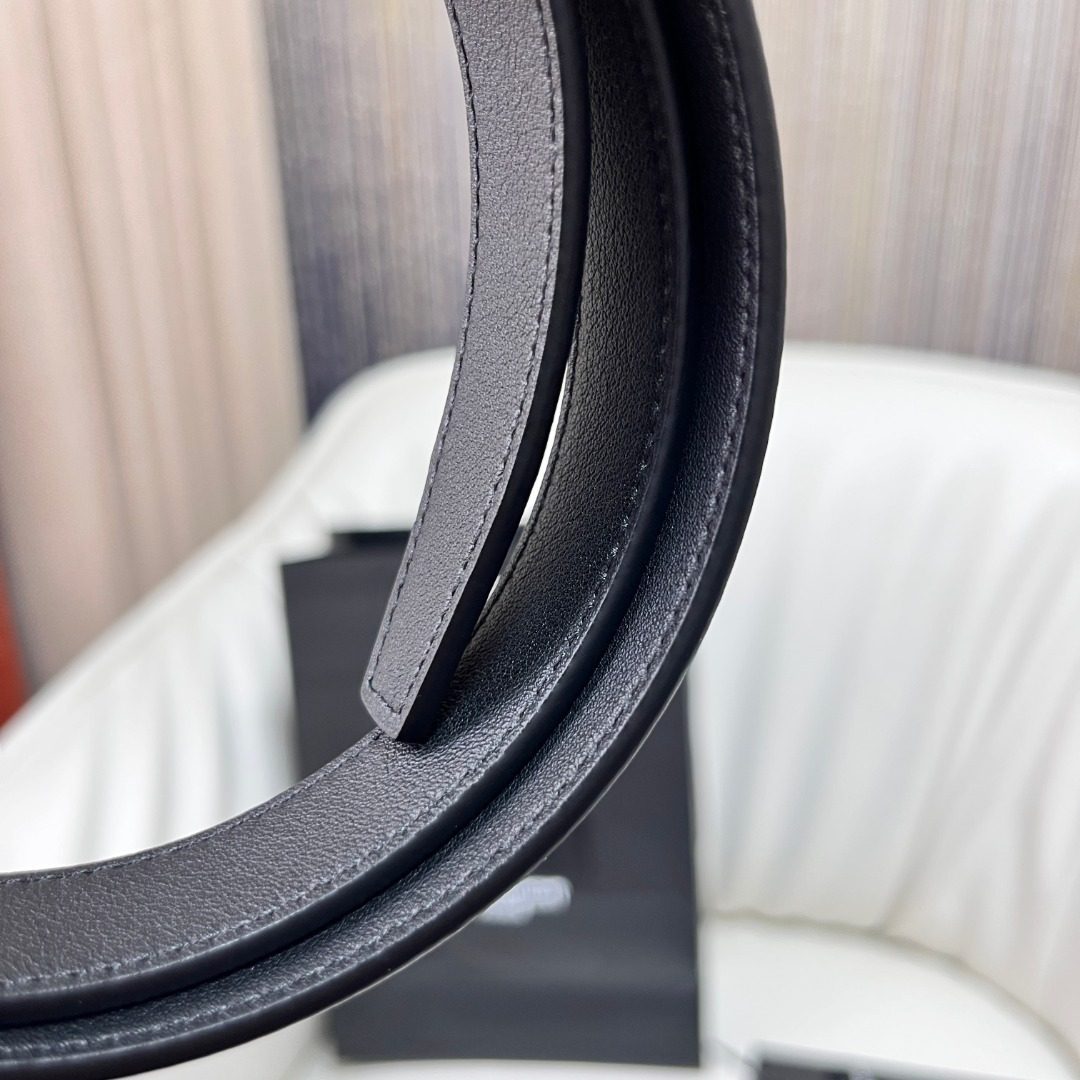 Black Leather Rectangle Buckle Belt