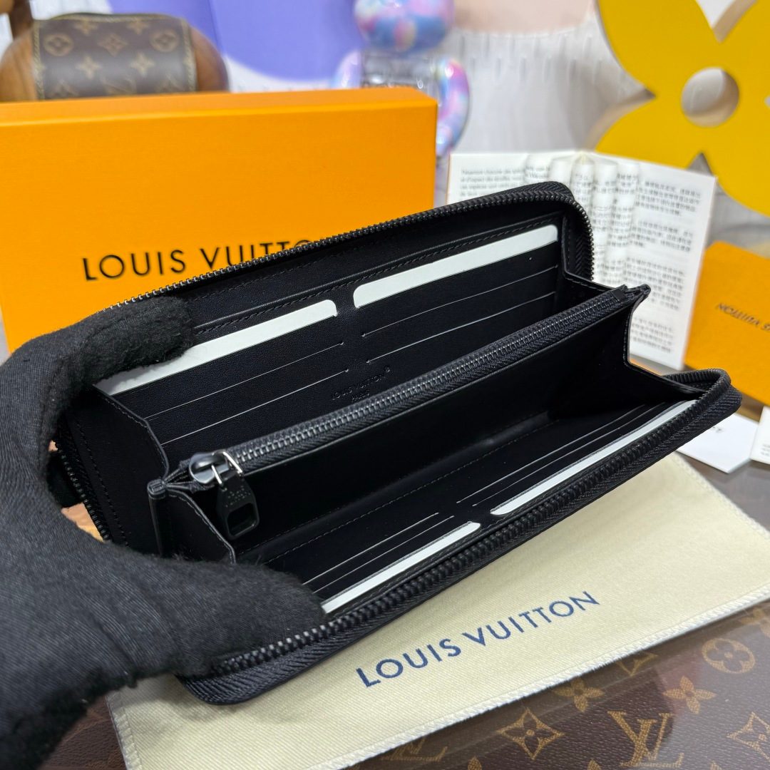 Louis Vuitton Damier Graphite Zippy Wallet