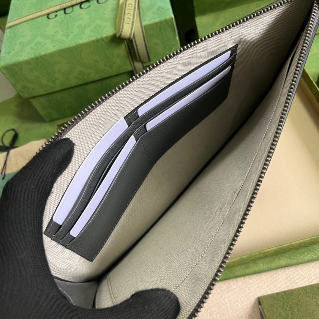 Gucci Black Leather Zip Pouch Clutch