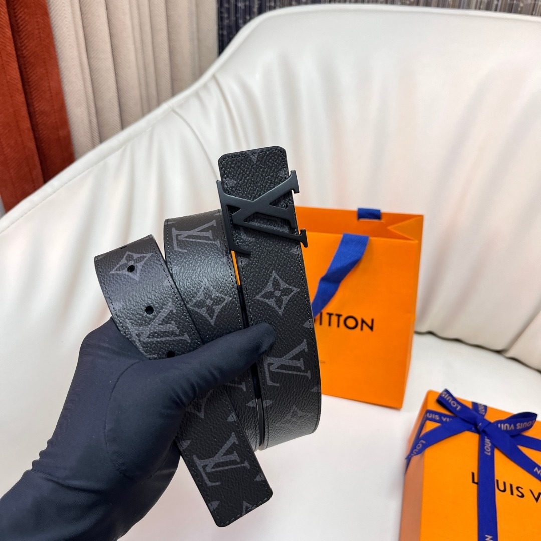 Louis Vuitton Monogram Canvas Leather Belt