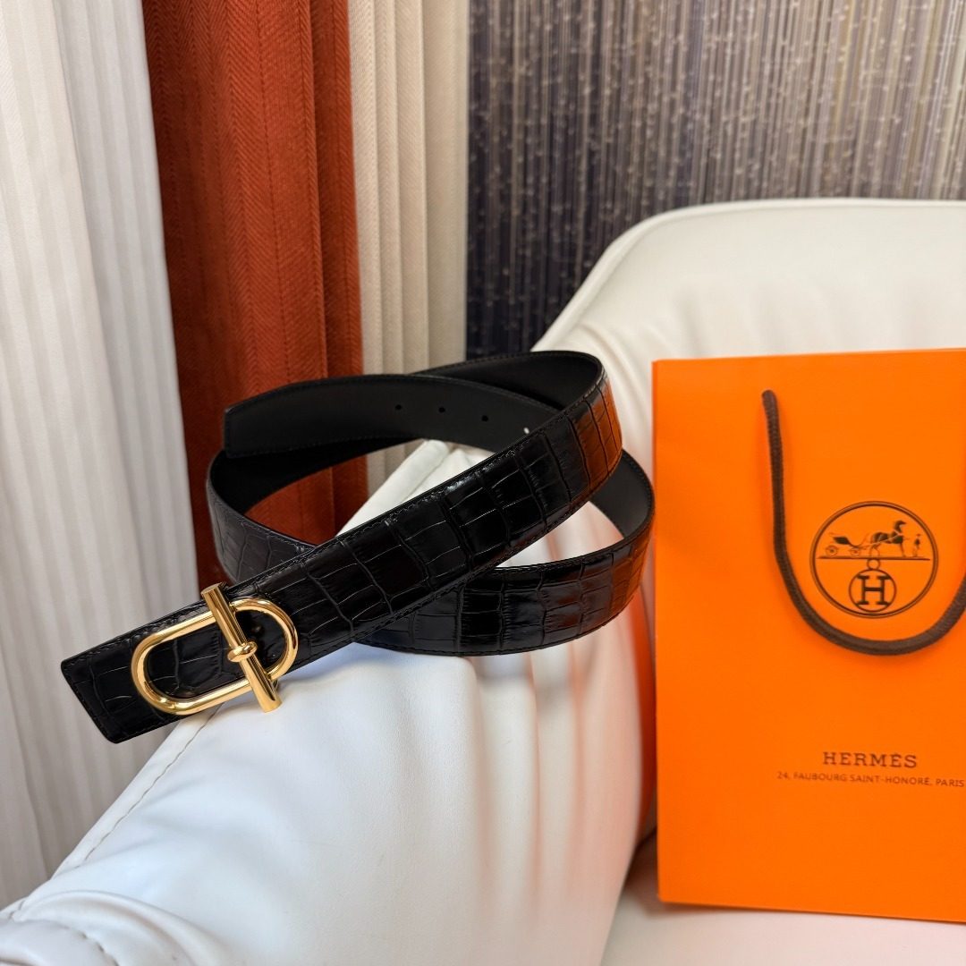 Hermès Crocodile Embossed Leather Belt