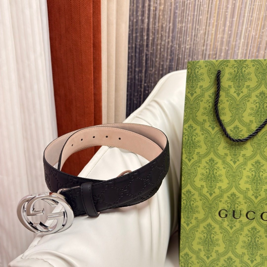Gucci GG Embossed Black Leather Belt