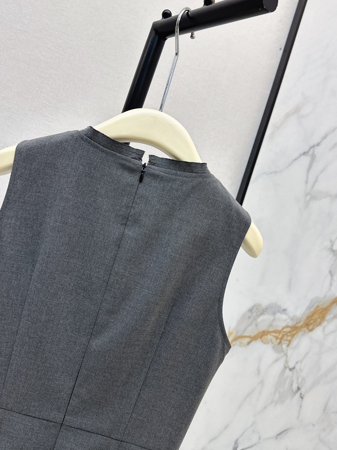 Wool Virgin Pelapis Sleeveless A-Line Dress