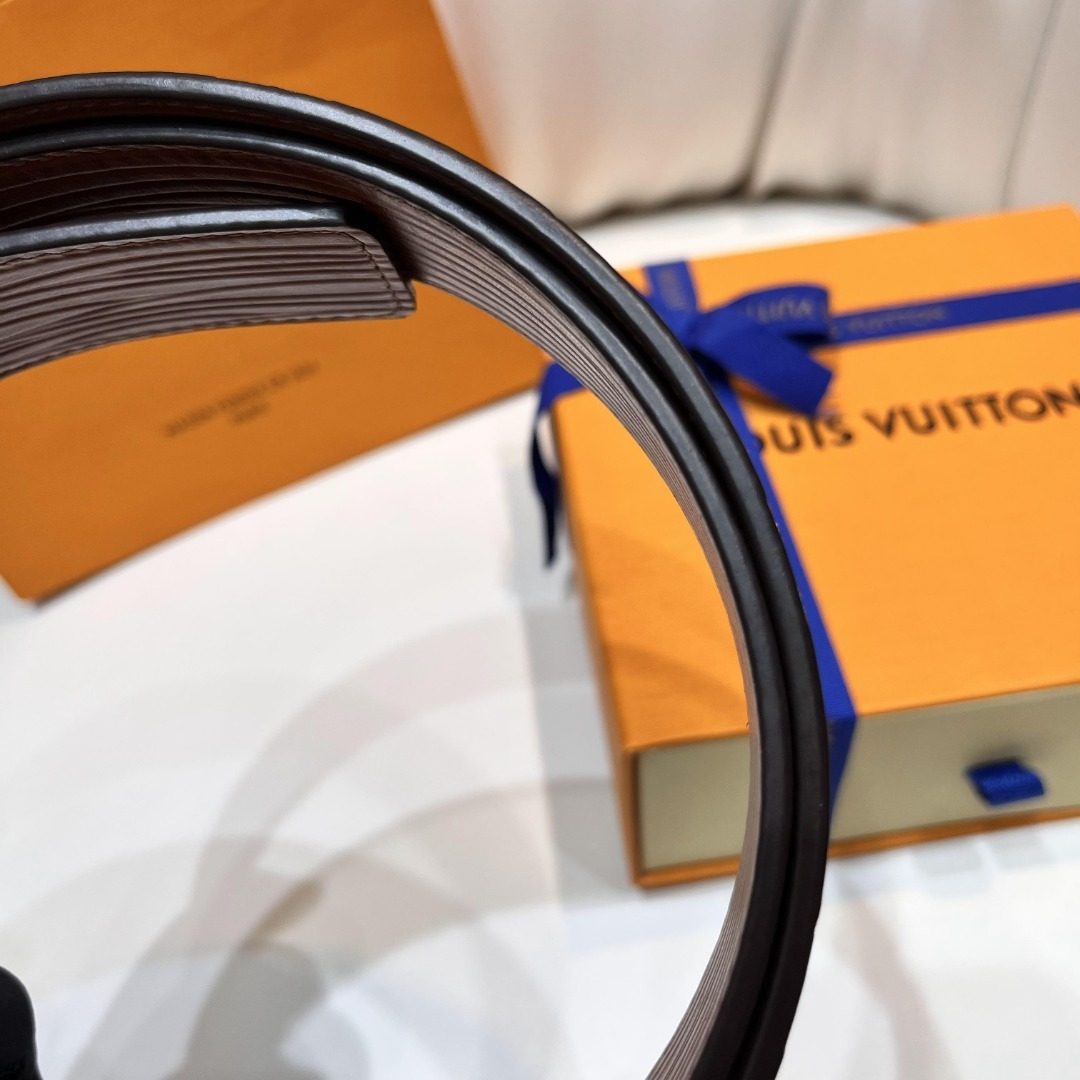 Louis Vuitton Monogram Leather Belt