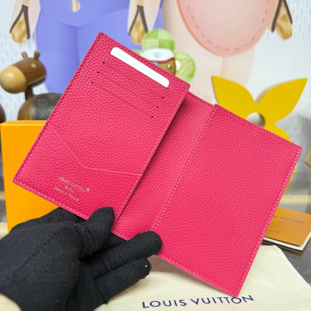 Louis Vuitton Empreinte Leather Compact Wallet