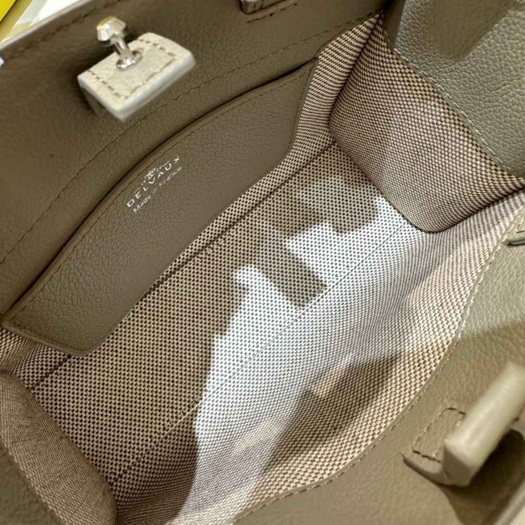 Delvaux Brillant Leather Wallet Beige
