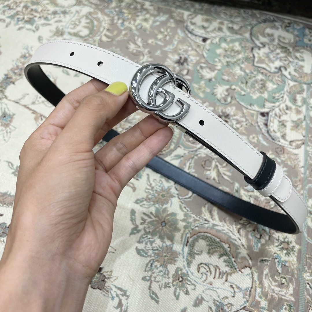 Gucci GG Marmont Reversible Leather Belt