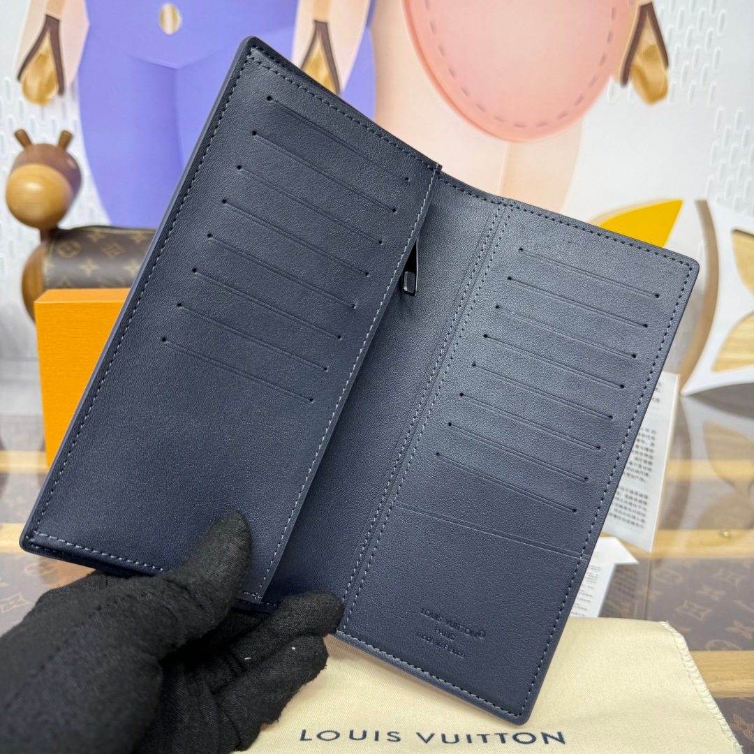 Louis Vuitton Epi Leather Bifold Wallet