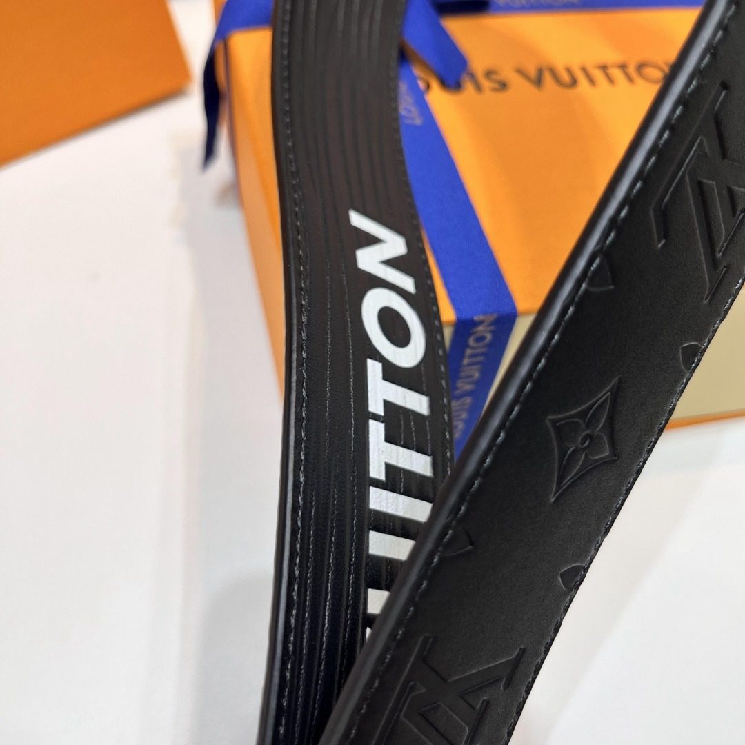 Louis Vuitton Monogram Leather Belt