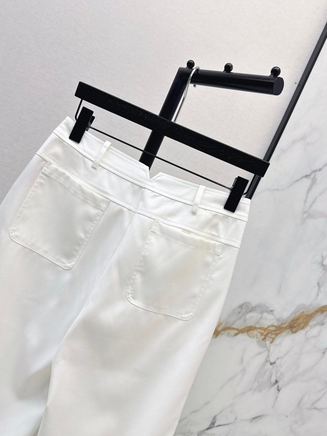 Luxury White Wide-Leg Trousers with Patch Pockets