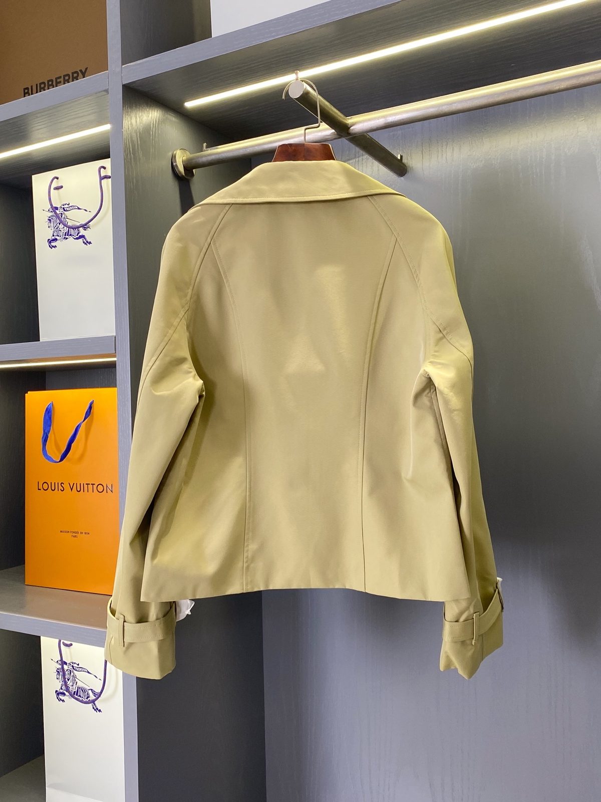Burberry Short Trench Jacket Beige