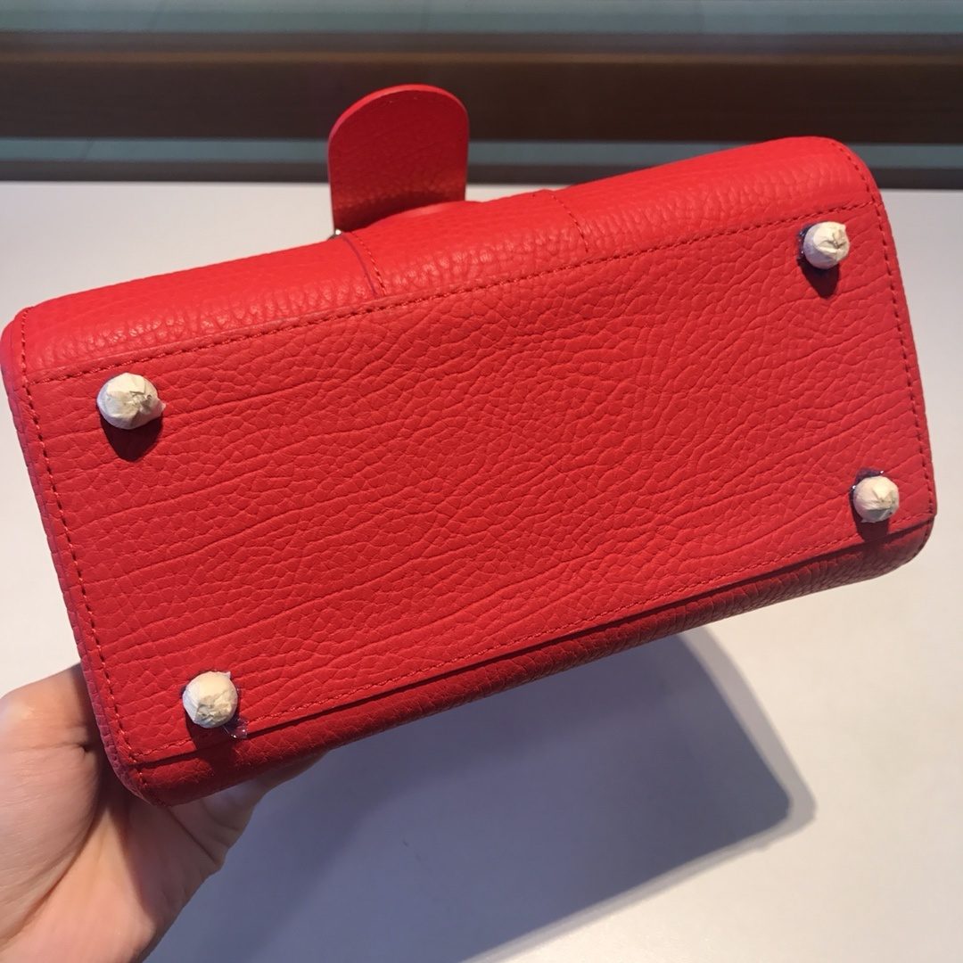 Delvaux Brillant Leather Shoulder Bag Red