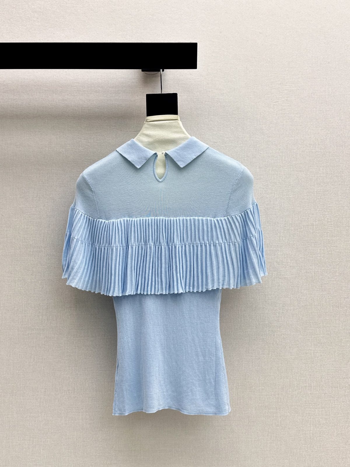 Pleated Cape Collar Knit Top