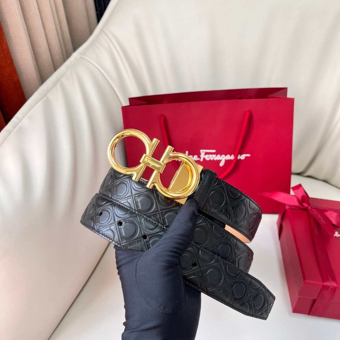Salvatore Ferragamo Gancini Black Leather Belt