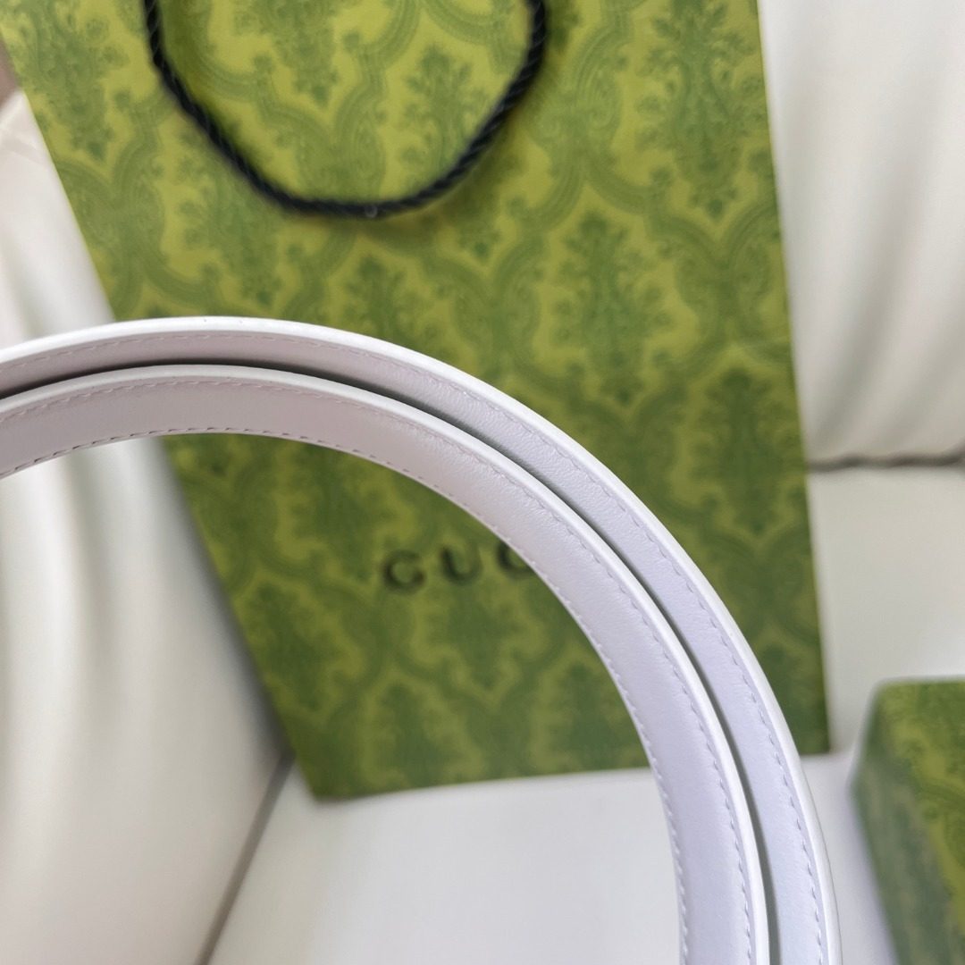 Gucci White Leather Belt with Gold Buckle