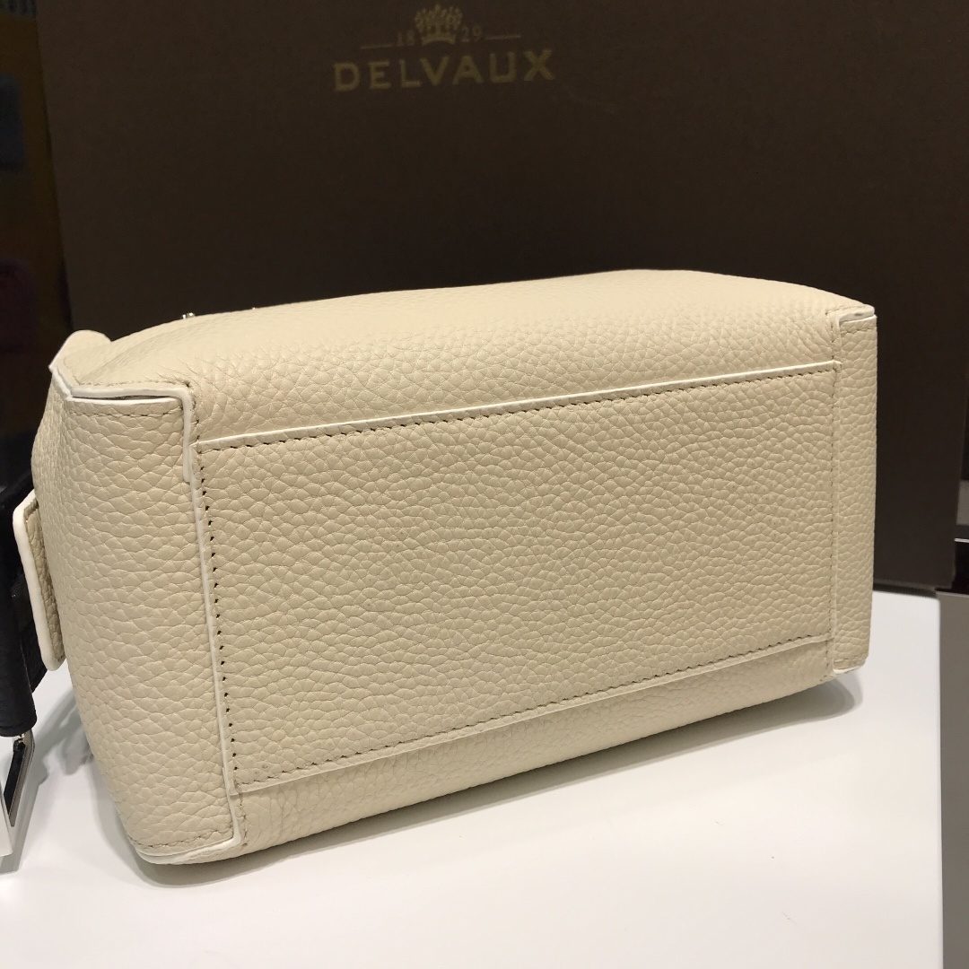 Delvaux Cream Leather Crossbody Bag