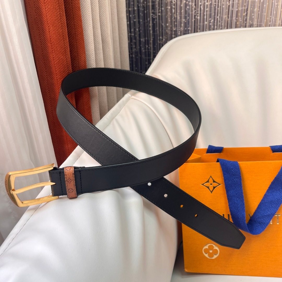 Louis Vuitton Monogram Leather Belt
