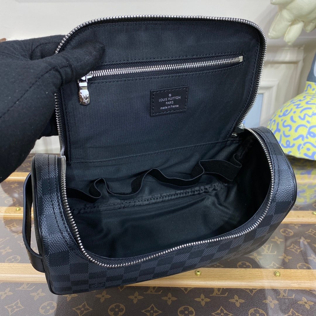 Louis Vuitton Damier Graphite Canvas Toiletry Bag
