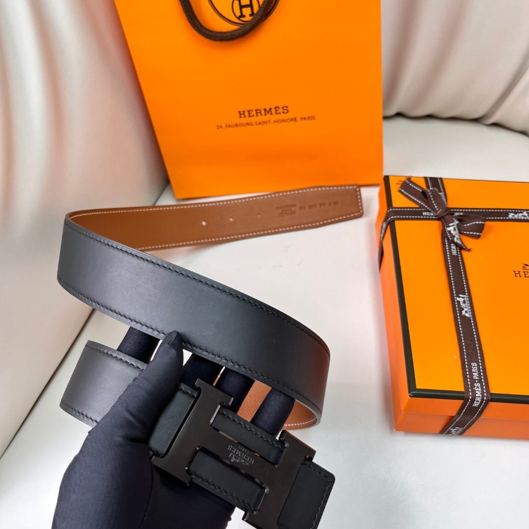 Hermès Reversible Leather Belt with H Buckle