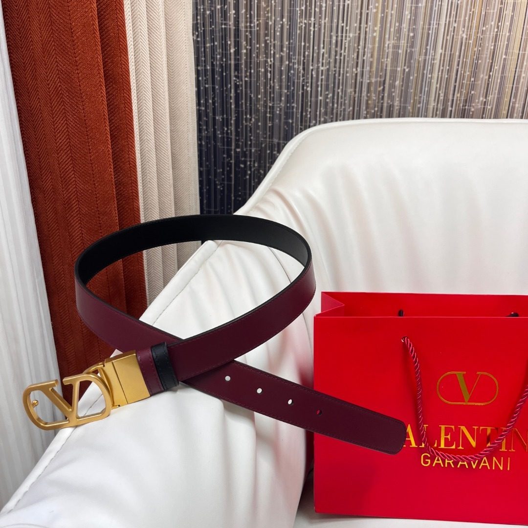 Valentino Garavani VLogo Leather Belt