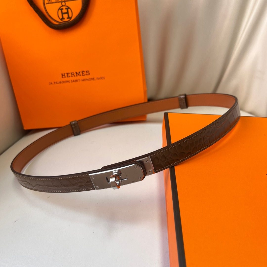 Hermès Crocodile Embossed Leather Belt