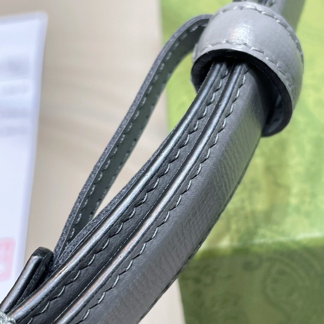 Gucci Leather Belt with Silver Hardware