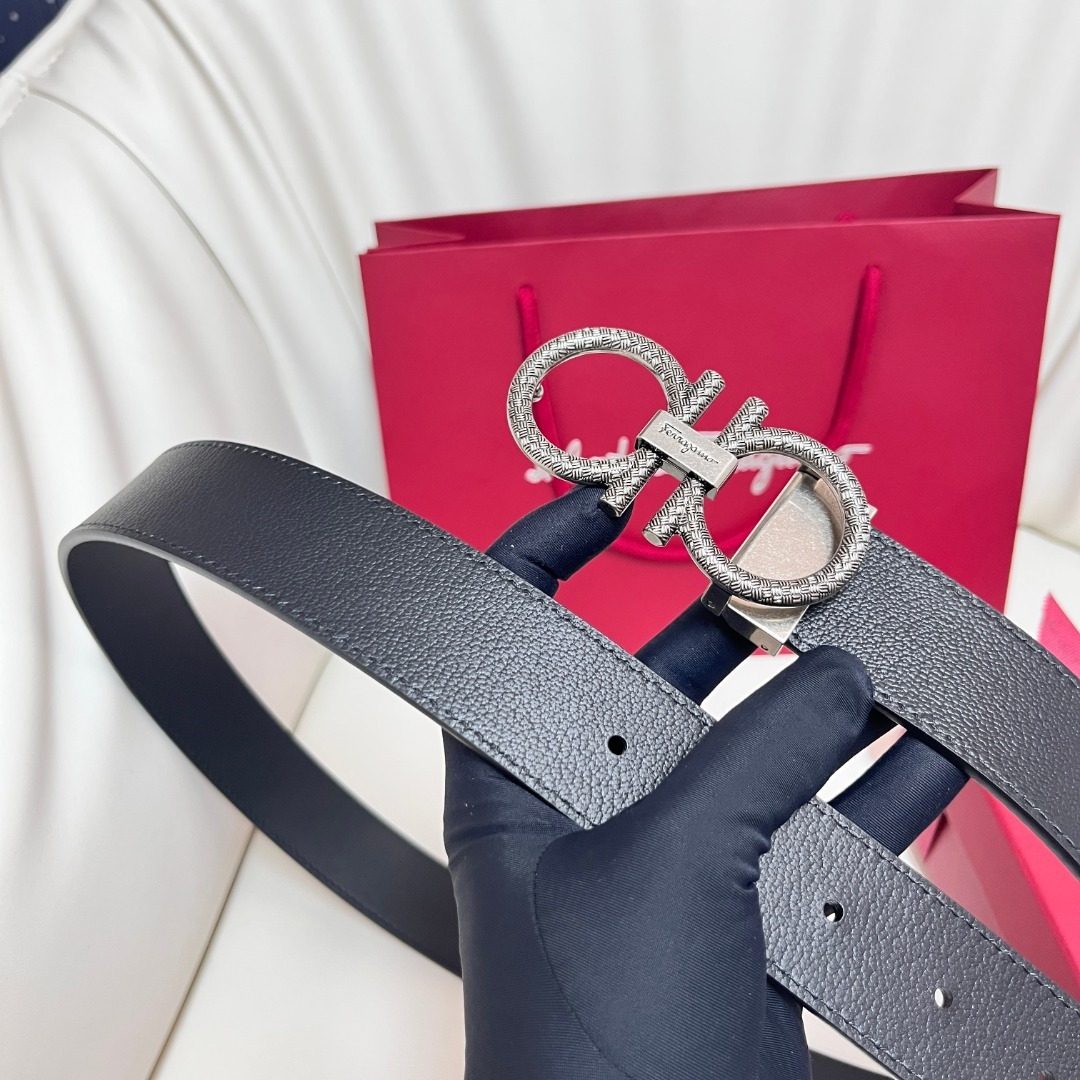 Salvatore Ferragamo Gancini Leather Belt
