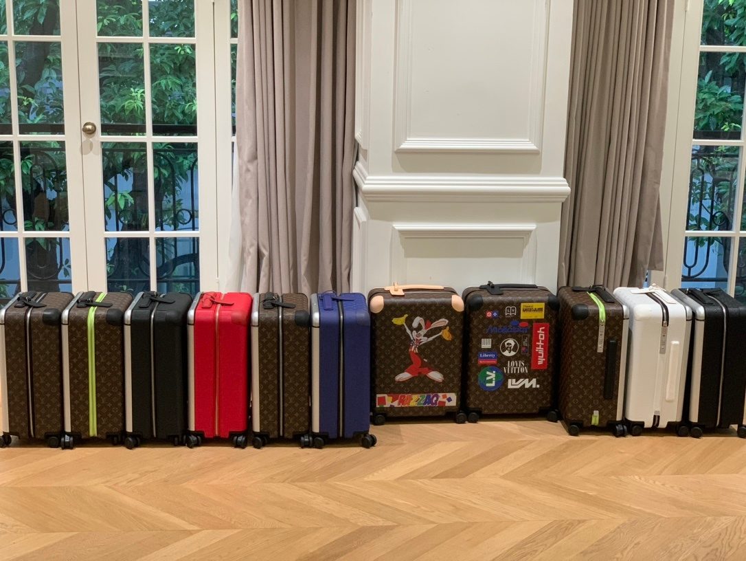 Louis Vuitton Monogram Horizon Carry-On Luggage