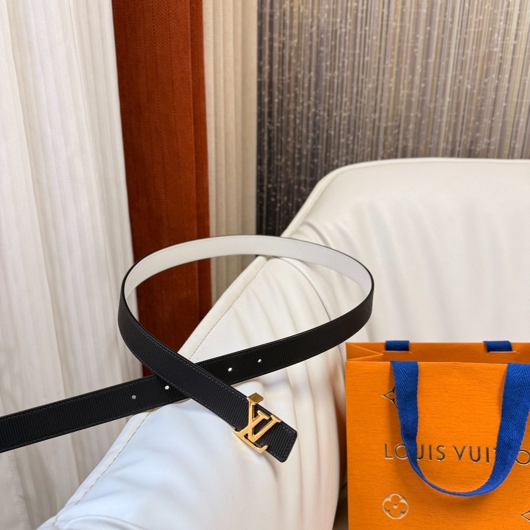 Louis Vuitton LV Initials Leather Belt