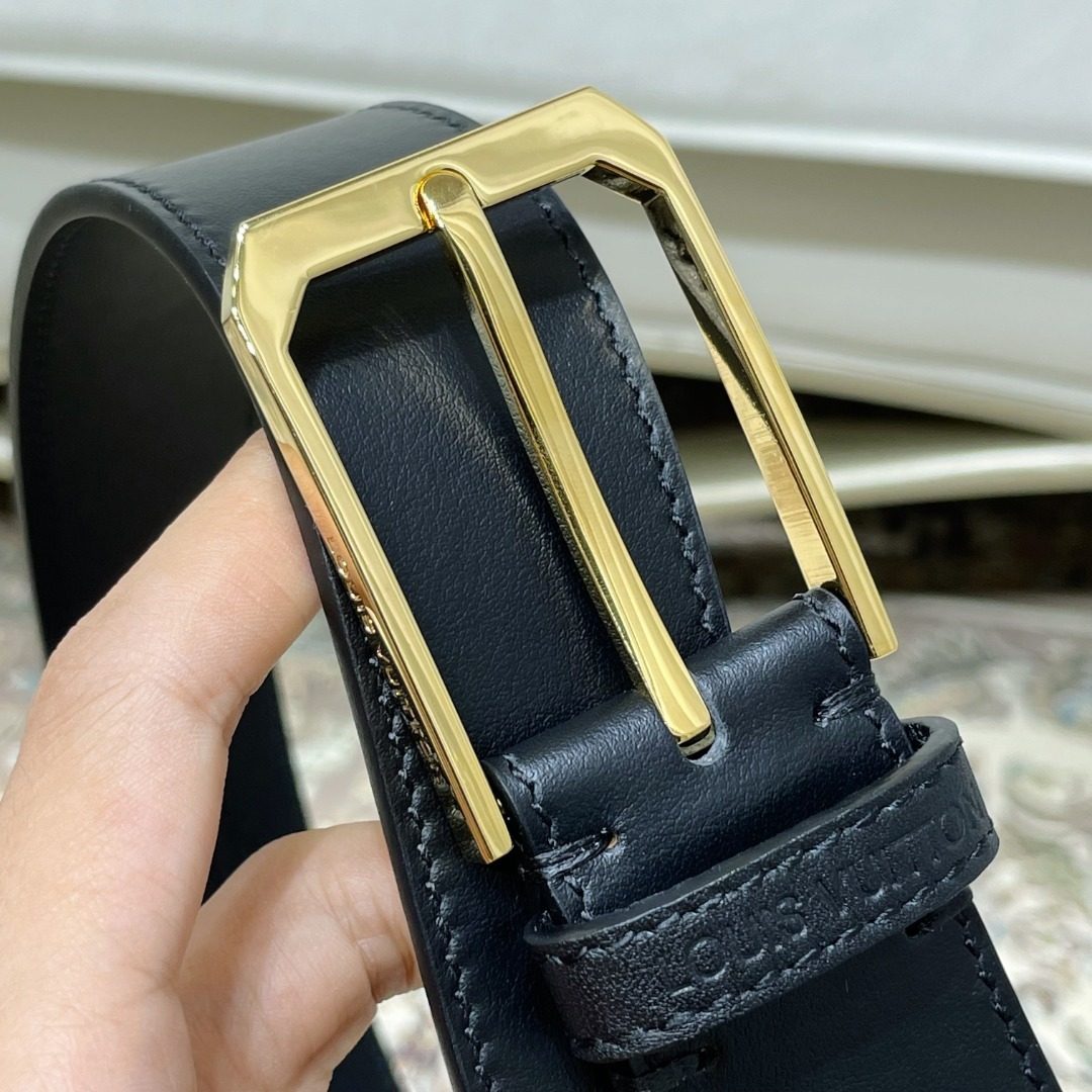 Louis Vuitton Epi Leather Belt Gold Buckle