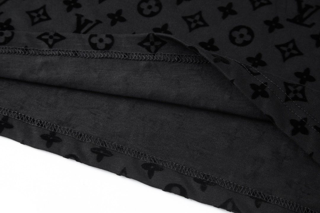 Louis Vuitton Monogram Short Sleeve T-Shirt