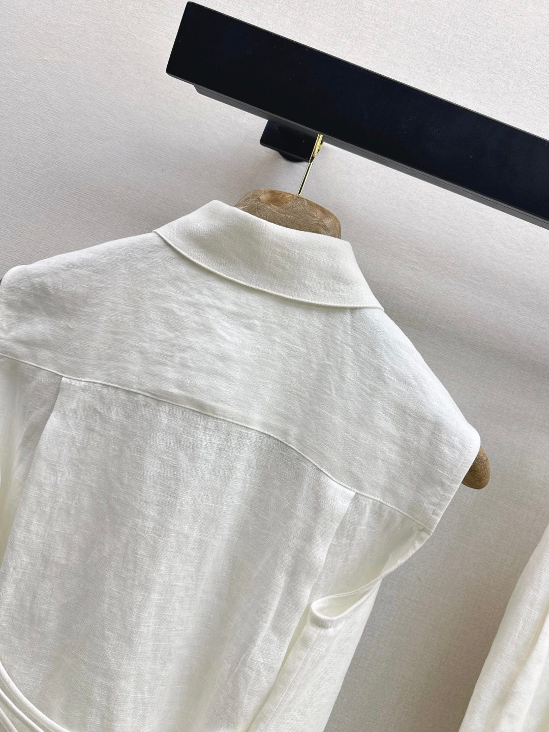 Minimalist Linen Sleeveless Shirt with Back Lacing