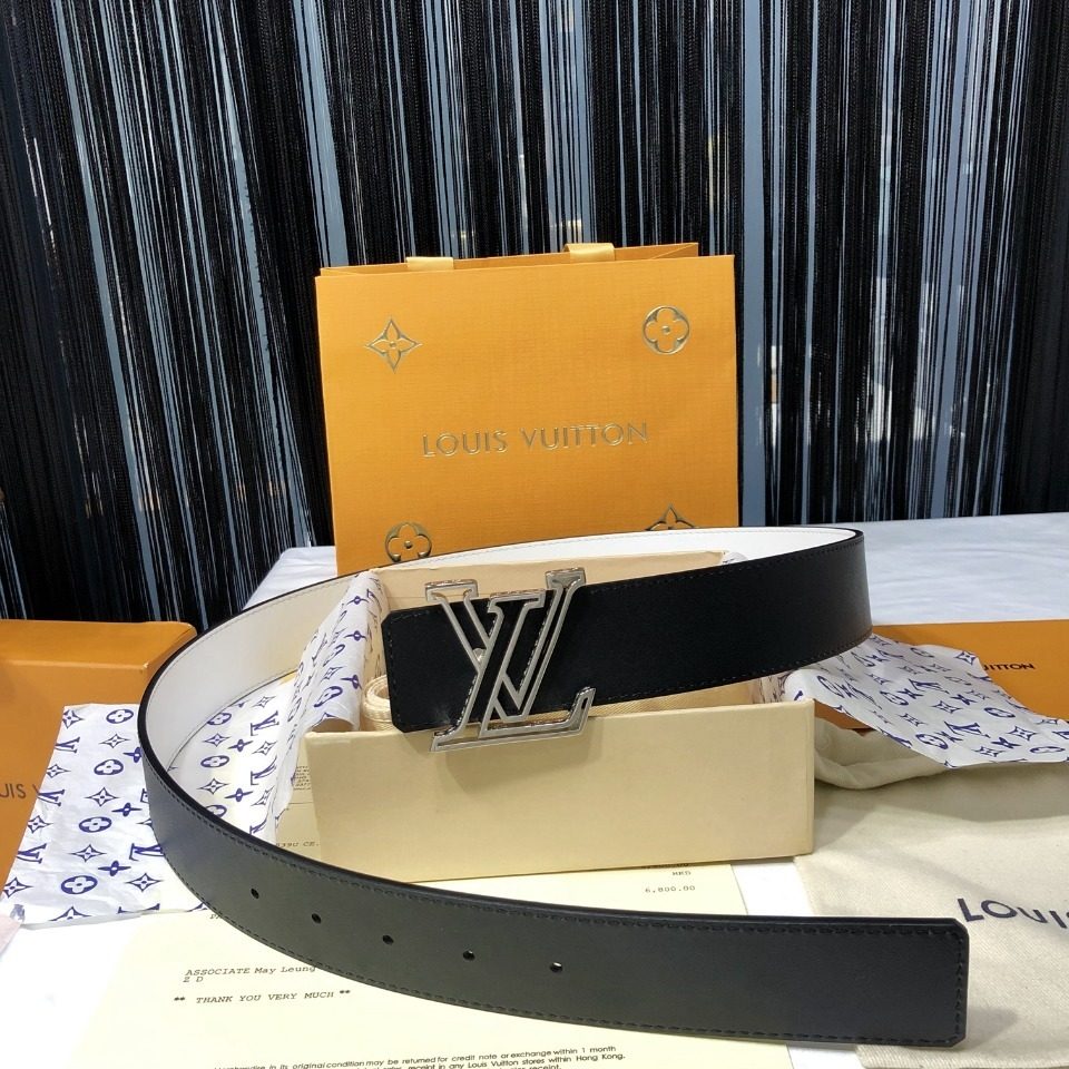 Louis Vuitton LV Initiales Black Leather Belt