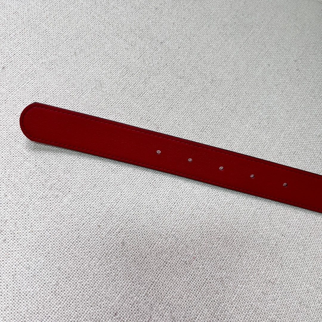 Gucci Red Leather Belt with Pearl Buckle