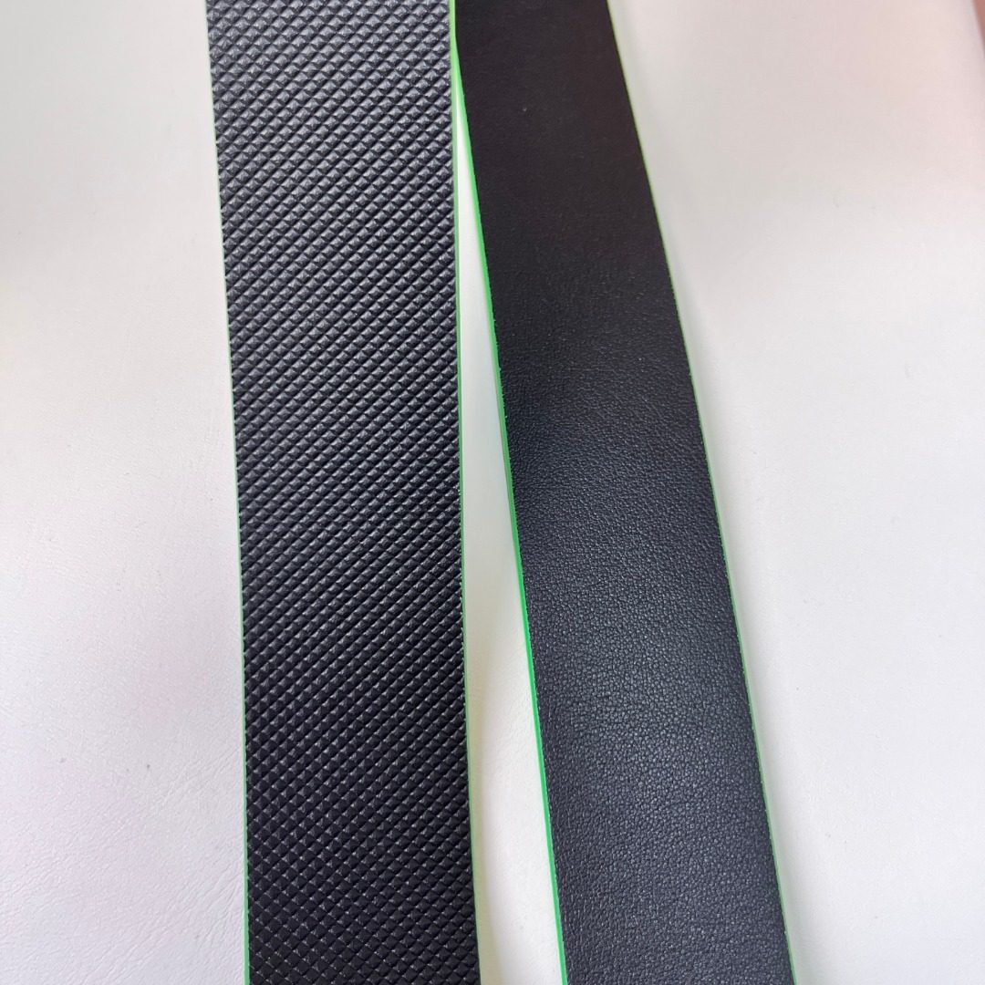 Hermès Reversible Leather Belt with Green Edge