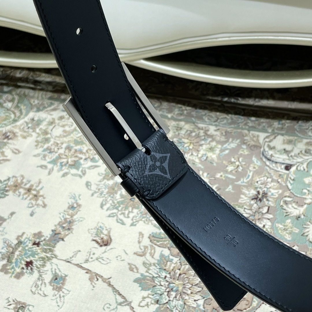 Louis Vuitton Damier Pattern Leather Belt