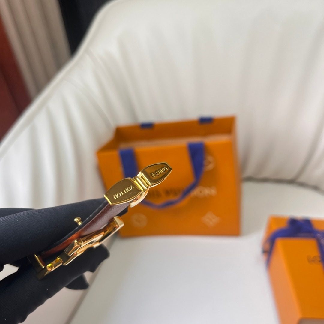 Louis Vuitton Monogram Canvas Leather Belt