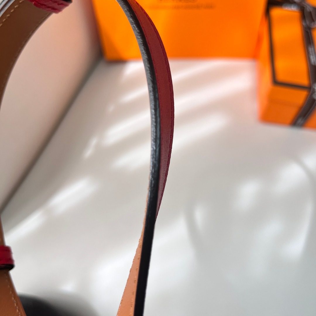 Hermès Reversible Leather Belt Red